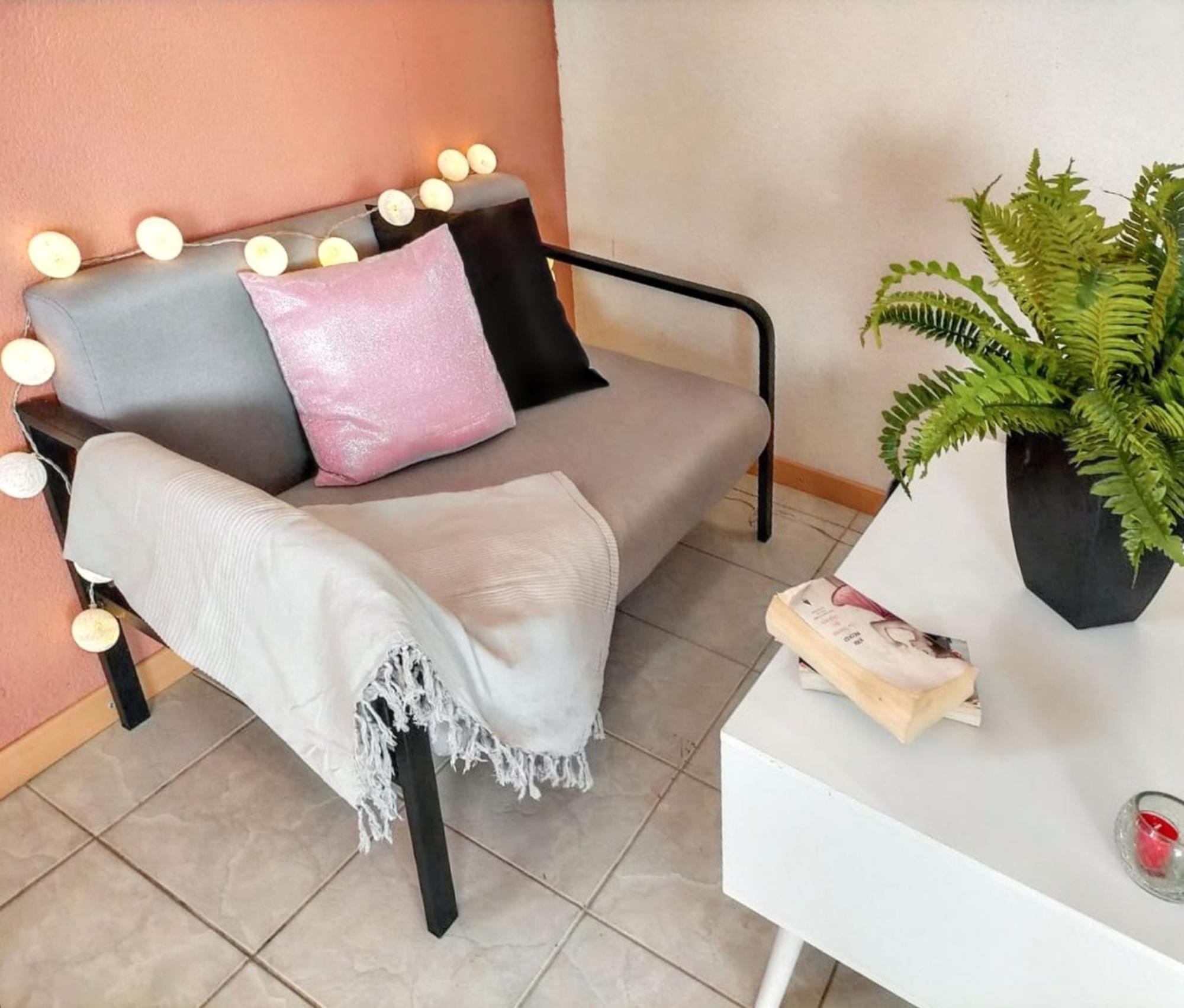 Holiday home Maison Intime: Plessis-nogent Retreat With Shared Pool Sainte-Rose